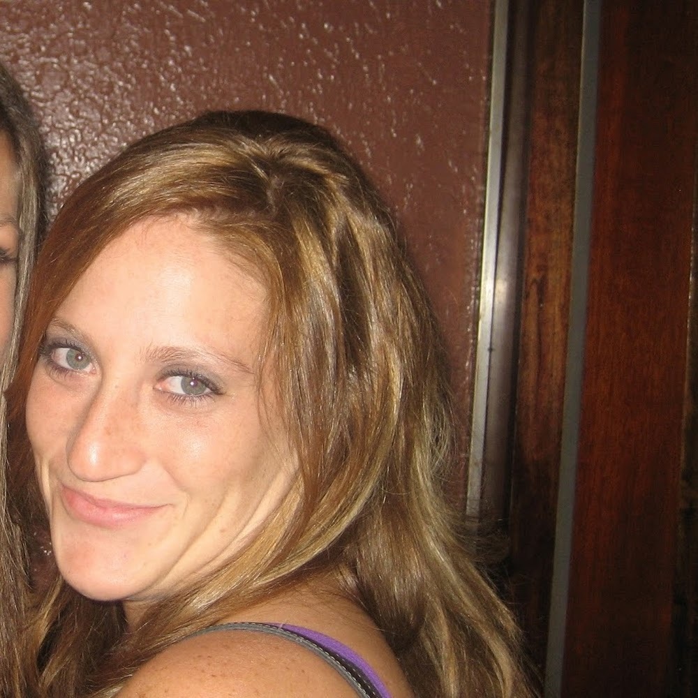 Meet your Posher, Lara